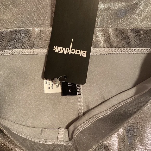 BlackMilk Holographic Silver Leggings - Picture 3 of 5